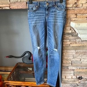 WHITE HOUSE BLACK MARKET 2 SEXY Y2K SKIMMER MIDRISE JEANS DISTRESSED 90s, BLUE